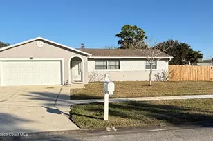 220 Cinnamon Lake Cir, Melbourne, FL 32901 - Photo 1