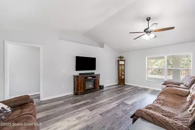 3291 Fitzpatrick Avenue SW, Palm Bay, FL 32908 - Photo 14