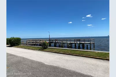 190 E Olmstead Drive #E11, Titusville, FL 32780 - Photo 4