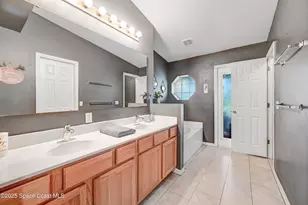 1652 La Maderia Dr SW, Palm Bay, FL 32908 - Photo 28