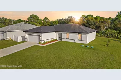 2297 Wagonwheel Avenue SE, Palm Bay, FL 32909 - Photo 1