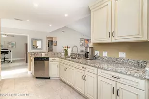 742 Pine Island Dr, Melbourne, FL 32940 - Photo 10