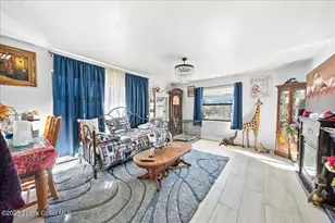 584 N Wickham Rd, Melbourne, FL 32935 - Photo 4