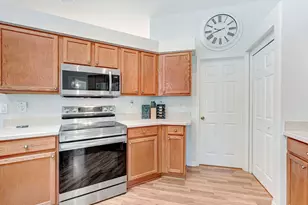 654 Sheridan Woods Dr, Melbourne, FL 32904 - Photo 10