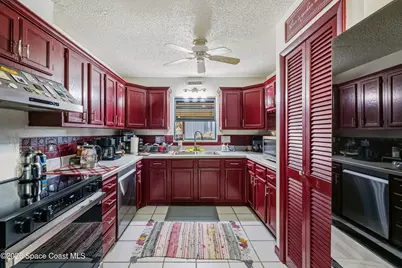 951 Pembroke Avenue NE, Palm Bay, FL 32907 - Photo 30