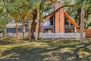 951 Pembroke Ave NE, Palm Bay, FL 32907 - Photo 1