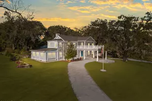 875 N Indian River Dr, Cocoa, FL 32922 - Photo 2