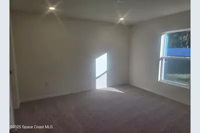 961 SW Richmond Circle SW, Palm Bay, FL 32908 - Photo 4