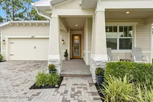 484 Veridian Cir NW, Palm Bay, FL 32907 - Photo 2