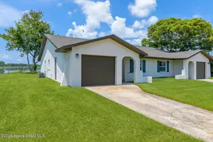 828 Angela Ave, Rockledge, FL 32955 - Photo 2