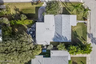 172 Woodland Ave, Cocoa Beach, FL 32931 - Photo 32