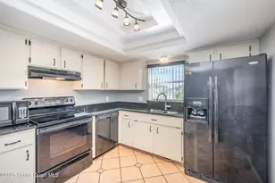 4006 Dewberry Cir, Melbourne, FL 32901 - Photo 10