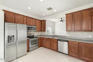 4366 Fitzroy Reef Dr, Mims, FL 32754 - Photo 10