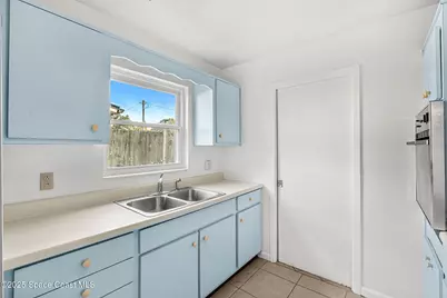 541 Cheyenne Avenue, Melbourne, FL 32935 - Photo 10