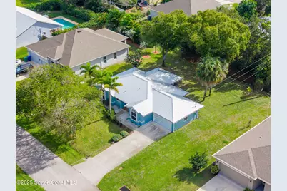 441 Avocado Avenue, Sebastian, FL 32958 - Photo 2