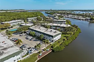 2800 Indian River Blvd, Vero Beach, FL 32960 - Photo 2