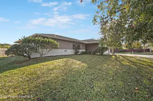 284 Emerson Dr NW, Palm Bay, FL 32907 - Photo 4