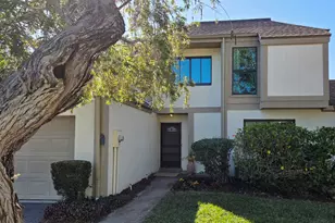 196 Country Club Dr, Melbourne, FL 32940 - Photo 2