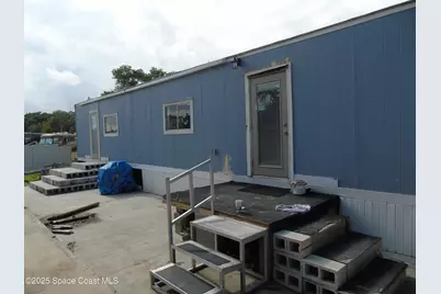 2952 Century Oaks Circle N, Malabar, FL 32950 - Photo 6