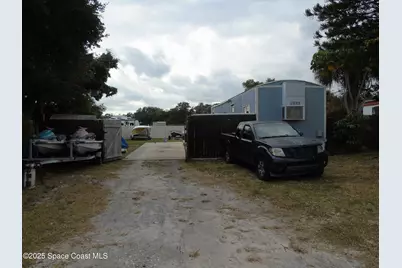 2952 Century Oaks Circle N, Malabar, FL 32950 - Photo 2