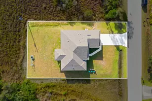 1066 Towhlen St SE, Palm Bay, FL 32909 - Photo 4