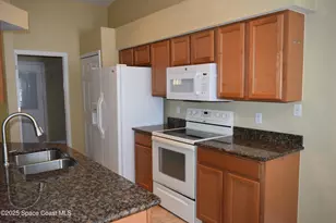 719 Samuel Chase Ln, Melbourne, FL 32904 - Photo 10