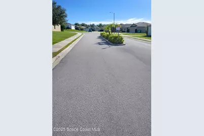 645 Chicago Way, Dundee, FL 33838 - Photo 20