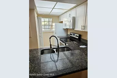 3020 Sir Hamilton Circle #5, Titusville, FL 32780 - Photo 8