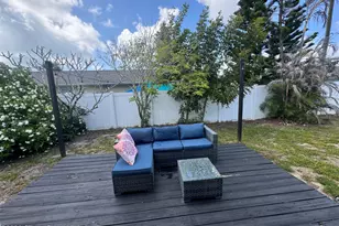 121 Franklyn Ave, Indialantic, FL 32903 - Photo 16