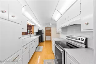 6030 Orangeview Dr, Melbourne, FL 32904 - Photo 12