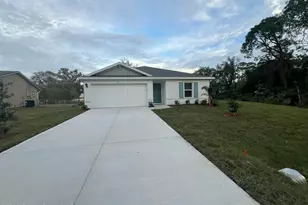 881 Hollahan Rd SE, Palm Bay, FL 32909 - Photo 2