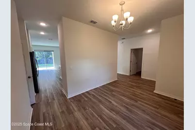 1031 Grapefruit Road SE, Palm Bay, FL 32909 - Photo 8