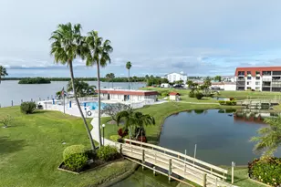 800 S Brevard Ave, Cocoa Beach, FL 32931 - Photo 2