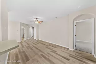 1050 Venetian Dr, Melbourne, FL 32904 - Photo 12