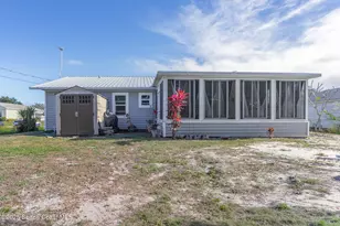 970 Tahiti Ave SE, Palm Bay, FL 32909 - Photo 16
