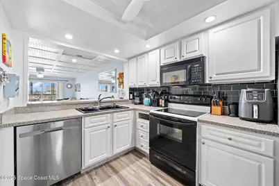 560 S Brevard Avenue #632, Cocoa Beach, FL 32931 - Photo 4