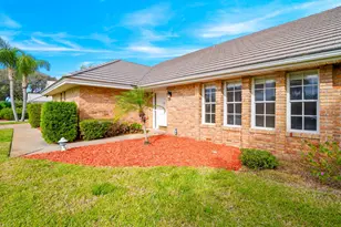 202 River Walk Dr, Melbourne Beach, FL 32951 - Photo 4