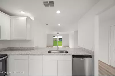 526 Black Horse Street SE, Palm Bay, FL 32909 - Photo 8