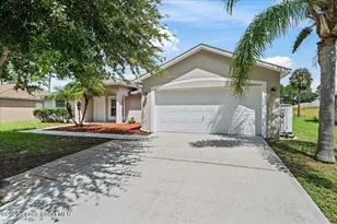 433 Haleybury St SW, Palm Bay, FL 32908 - Photo 2