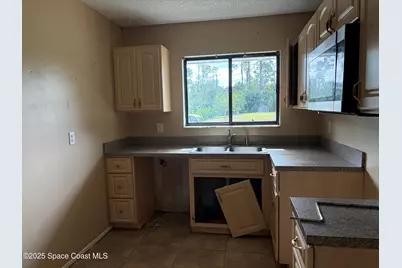 1013 Wacona Street SE, Palm Bay, FL 32909 - Photo 6