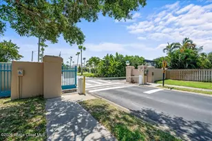 327 Southampton Dr, Indialantic, FL 32903 - Photo 44