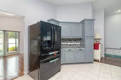 688 Naples Court, Melbourne, FL 32904 - Photo 12