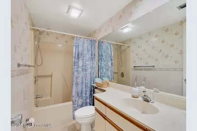 27 Plantation Drive #202, Vero Beach, FL 32966 - Photo 12