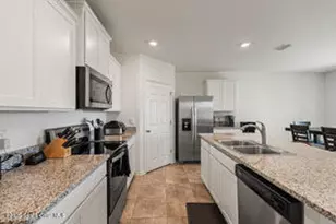 3631 Peony Ct SE, Palm Bay, FL 32909 - Photo 14