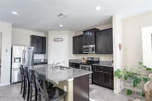 953 Musgrass Cir, West Melbourne, FL 32904 - Photo 2