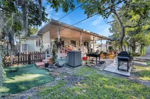 462 E 39th St, Hialeah, FL 33012 - Photo 6