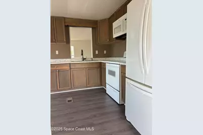 1085 Wren Circle, Micco, FL 32976 - Photo 2