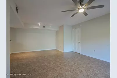 1640 N 42nd Circle #105, Vero Beach, FL 32967 - Photo 8