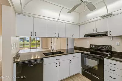 2727 N Wickham Road #11-104, Melbourne, FL 32935 - Photo 8