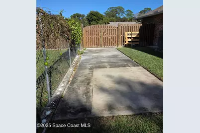 2437 Oakcrest Lane, West Melbourne, FL 32904 - Photo 48